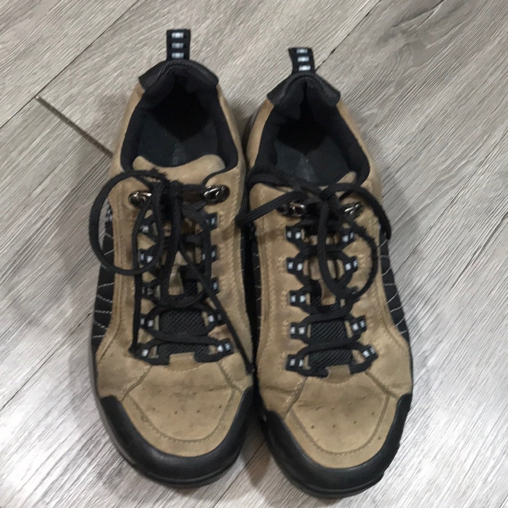 Nike Air Wallowa Ii Gr Outdoor Trekking Vibram Sole Shoes Size 11